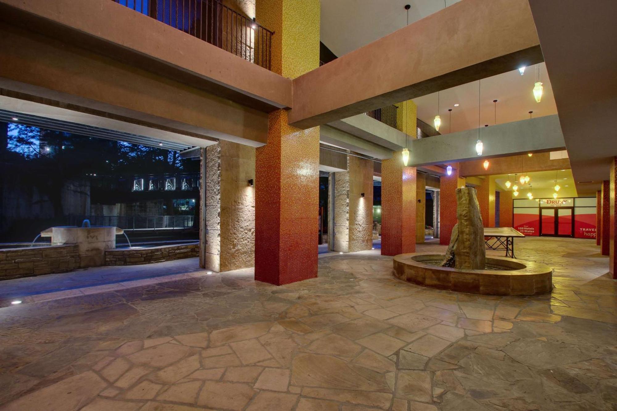 Drury Plaza Hotel San Antonio Riverwalk Exterior foto