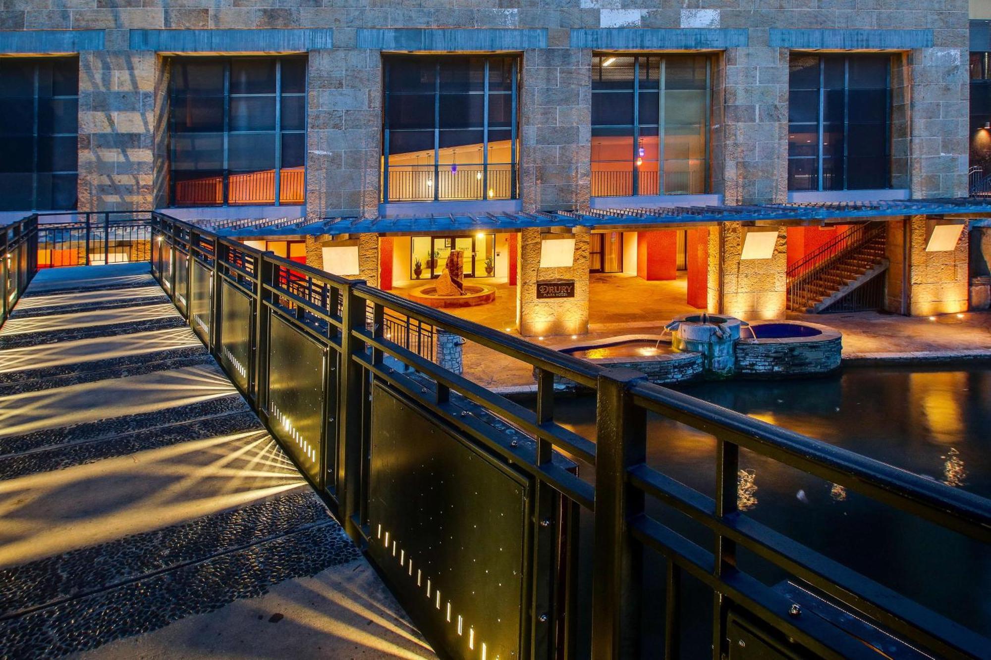 Drury Plaza Hotel San Antonio Riverwalk Exterior foto